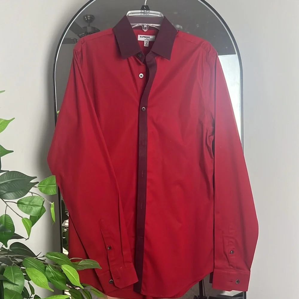💛 Express Red and Burgundy Long Sleeve Button Down Dress Shirt Size S Fitted